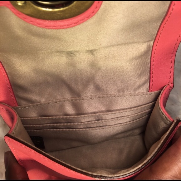 Coach Pink mini crossbody - Picture 5 of 6